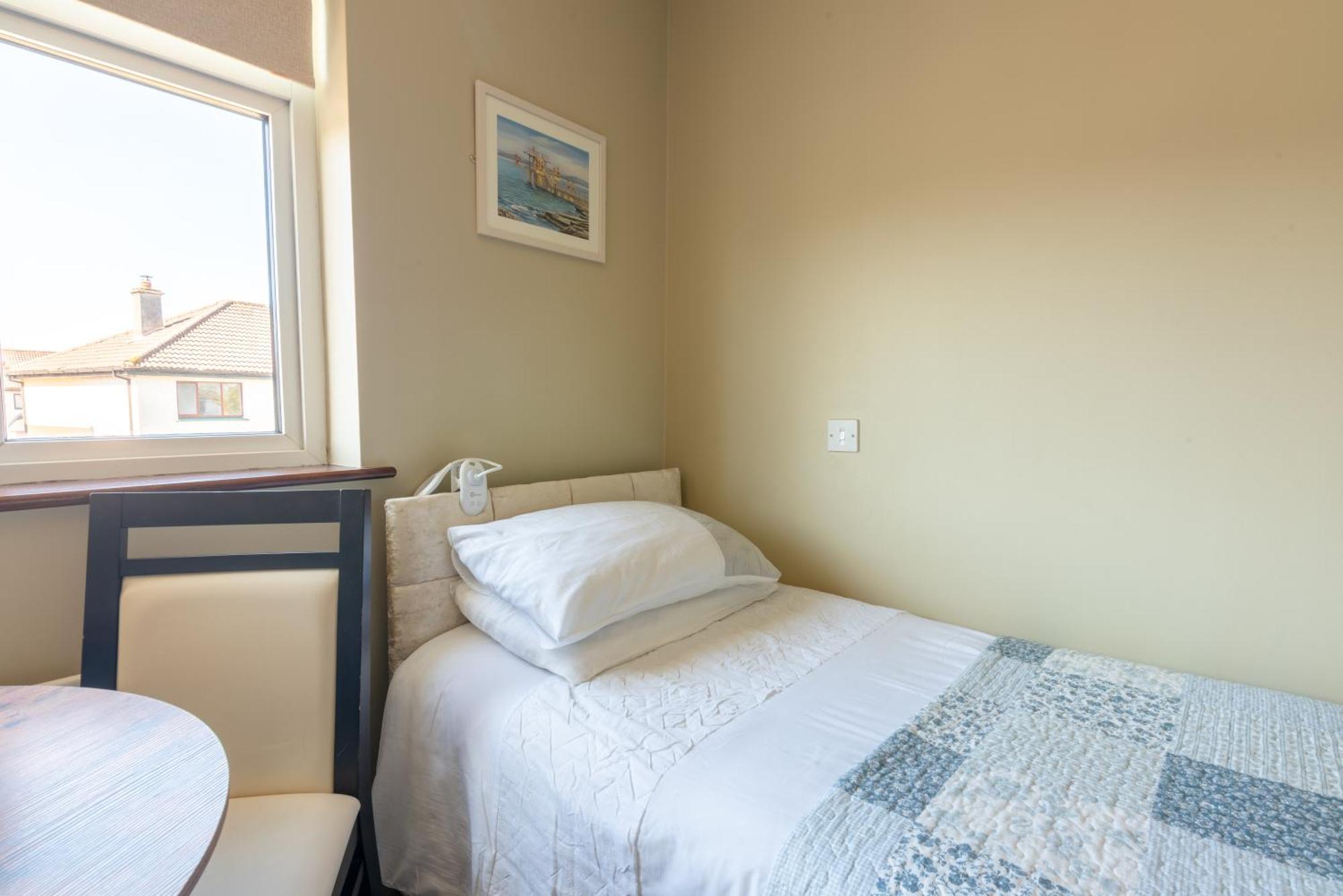Avalon House Ξενοδοχείο Γκάλγουεϊ Εξωτερικό φωτογραφία