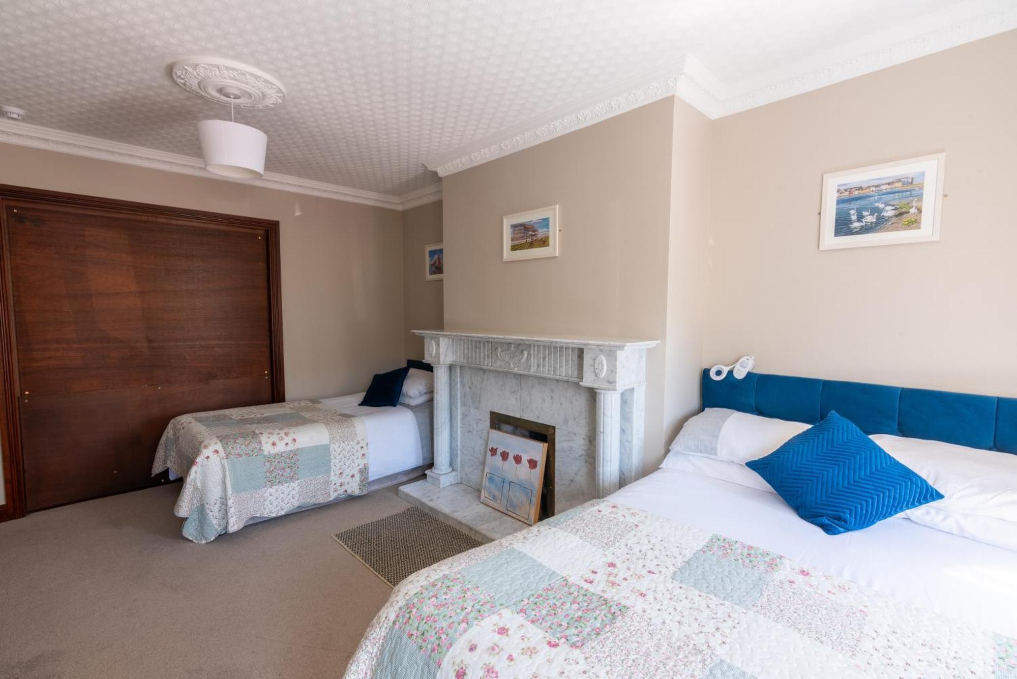 Avalon House Ξενοδοχείο Γκάλγουεϊ Εξωτερικό φωτογραφία